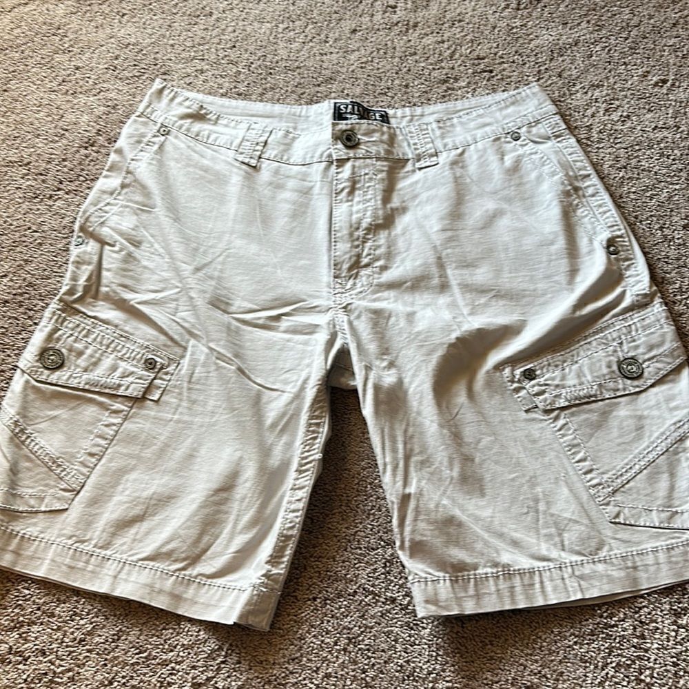 🔥Great condition Salvage cargo shorts ! Cream color size 36